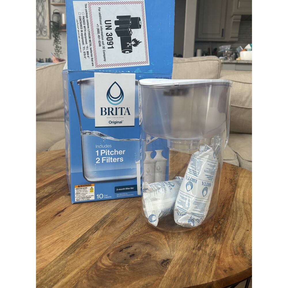 Brita water filtration pitcher with 2 unused filters